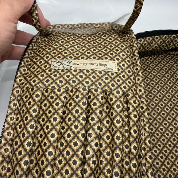 Vintage Fossil Black and Gold Patterned Cosmetics Case Bag - Picture 7 of 10